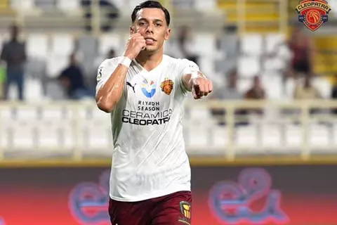 بلحاج يعيد سيراميكا كليوباترا إلى المباراة أمام بيراميدز (فيديو)